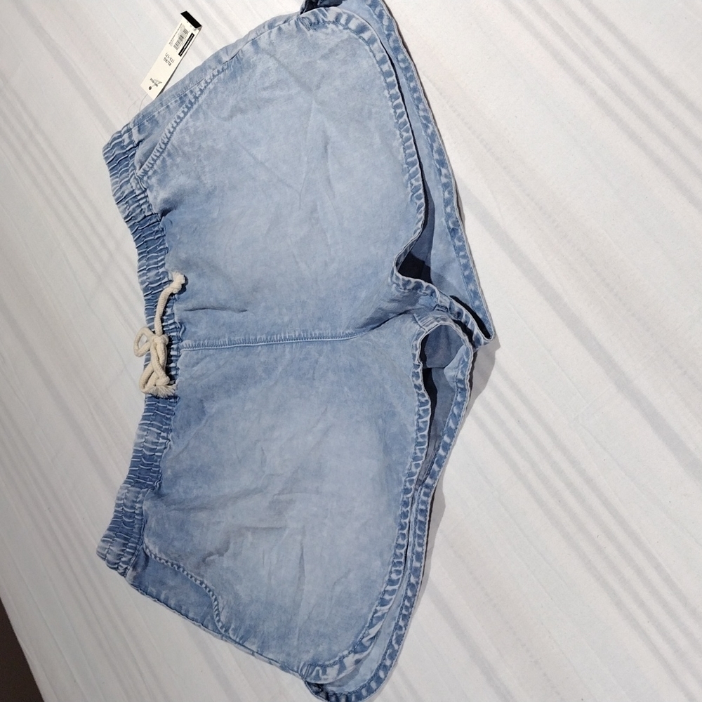 Xl PULL ON FADED BLUE SOFT LIGHTWEIGHT DENIM SHORTS ELASTIC WAIST NWT
